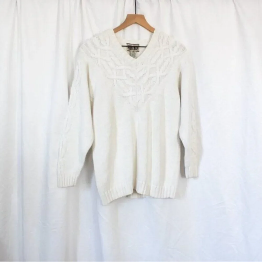Vintage Women's White Long Sleeve V-neck Sweater with Cable Knit Accents Medium - Picture 2 of 8